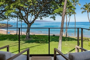 Best views in the village of Ulua Beach