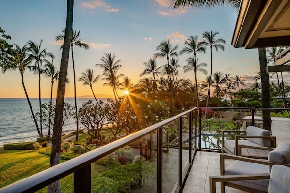 Wraparound deck with glorious sunset views