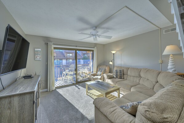 Plenty of space in this living room to gather and spend time together!