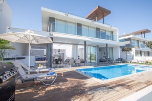 Villa Naya with Private Pool