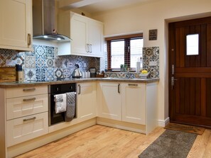 Kitchen area | Sparrow - Bird Barn Cottages, Lower Drayton, near Penkridge