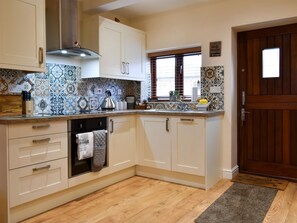Kitchen area | Sparrow - Bird Barn Cottages, Lower Drayton, near Penkridge