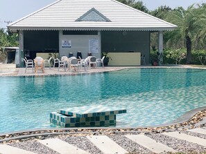 Out door Solt pool