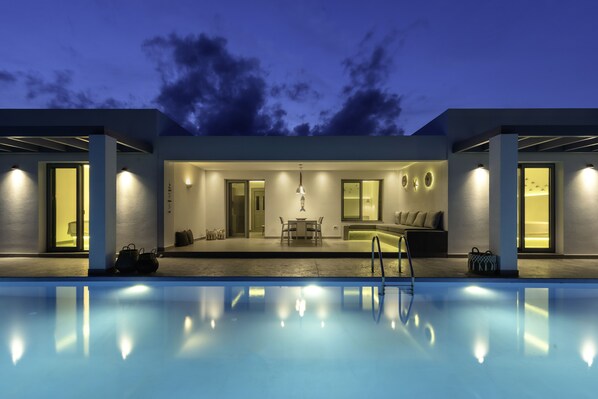 Gennadi Residences