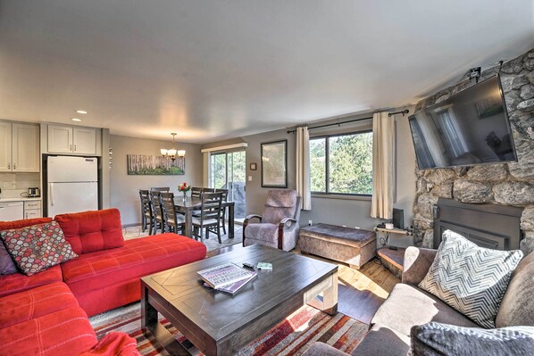 Estes Park Vacation Rental Home | 3BR | 2BA | 1,420 Sq Ft | Stairs to Access