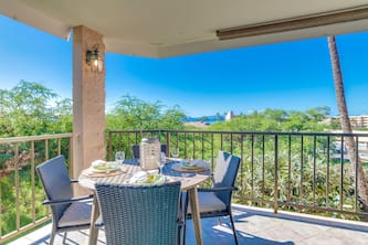 Newly furnished remodeled corner condo