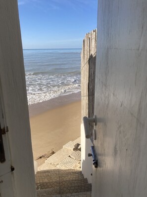 Beach/ocean view