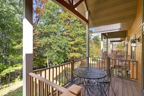 Private Balcony | Community Amenities