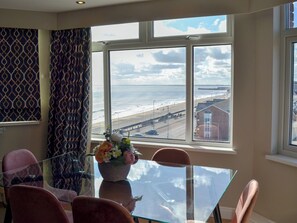Dining area with wonderful sea views | Crows Nest, Bridlington