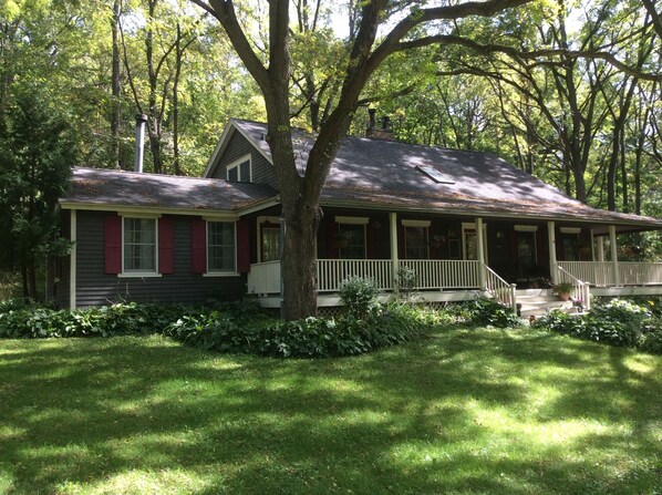 Pine Hollow Cottage