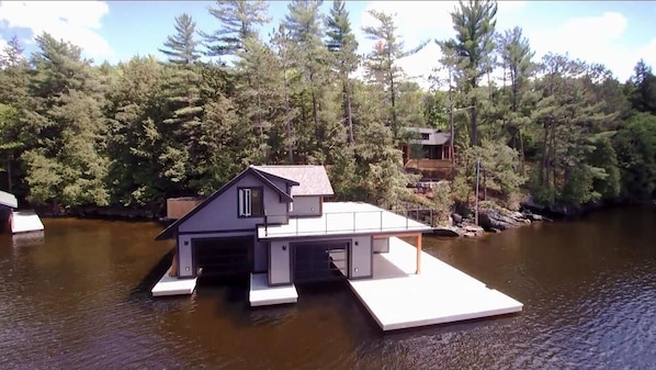 Beautiful Boathouse w/ Upstairs Living Quarters