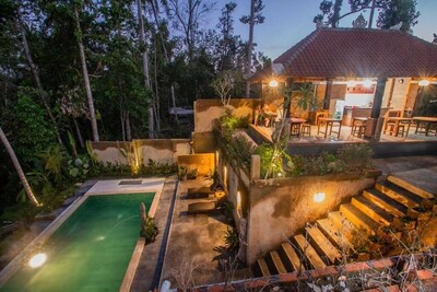 Authentic Room with Amazing Jungle View in Ubud