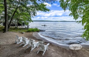 East Beach &amp; Seating
