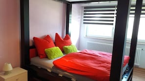 Ferienhaus in unmittelbarer Umgebung der Wellnessoase Bad Füssing-Schlafzimmer