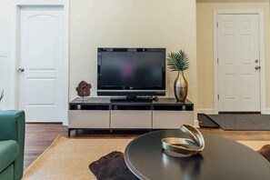 Flat-screen TV to watch your favorite Netflix