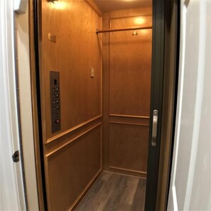 4 Stop Enclosed Elevator!