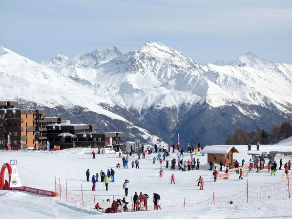 Ciel, Neige, Montagne, La Nature, Pente, Équipement Sportif, Loisirs De Plein Air, Glacial Relief, Sport D'Hiver, Gelé