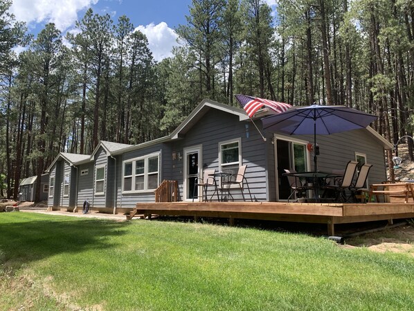 Peace & Privacy amongst the towering pines! 