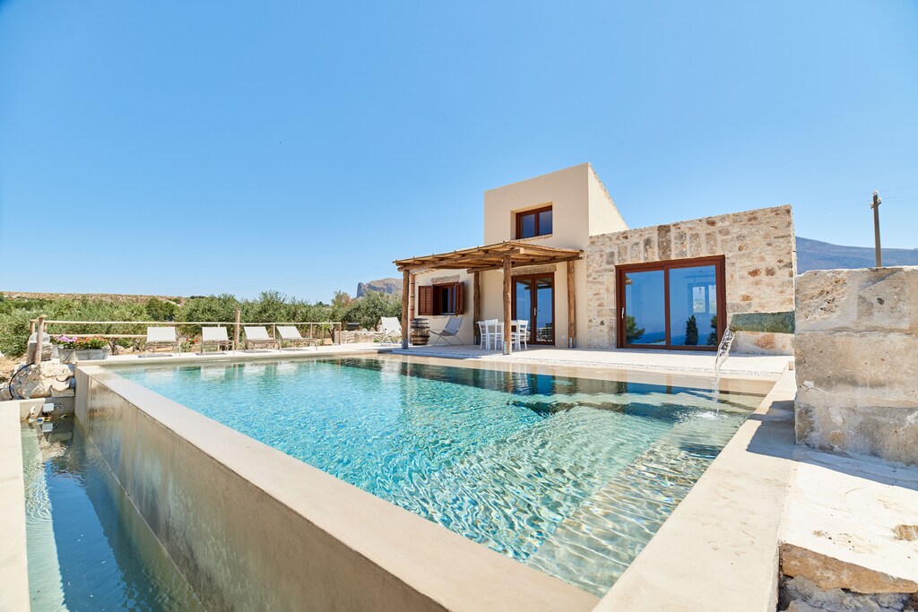 Picture of villa