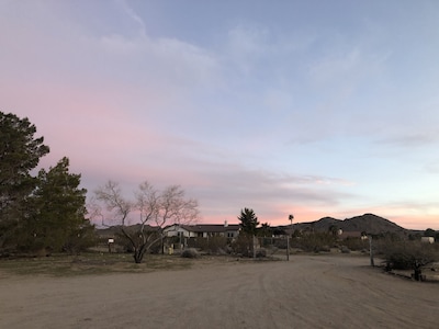 ♦♦♦ Luxurious Private Guest House For 7 close to China Lake NAWS ♦♦♦
