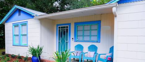 Welcome to Cozy Cottage Ocala!