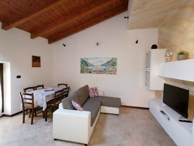 Romantic attic apartment in the historic center of Riva del Garda