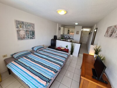 Borinquen 2 only 280 meters to the beach, balcony with sea view, heated pool, wifi