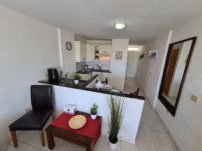 Borinquen 2 only 280 meters to the beach, balcony with sea view, heated pool, wifi