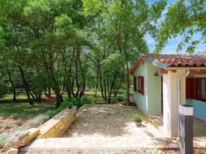 Property, House, Real Estate, Tree, Building, Home, Cottage, Estate, Room, Landscape