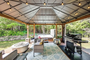 Exterior | Gazebo | Hot Tub