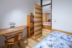 Ferienwohnung Nr.3 für 4 Personen-Schlafzimmer 2