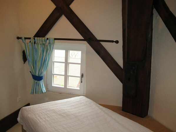 Building, Furniture, Window, Comfort, Wood, Shade, Lamp, Bed Frame, Floor, Flooring