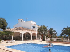 L'Eau, Ciel, Propriété, Plante, Piscine, Bleu Azur, Arbre, Loisir, Immobilier, Ville Resort