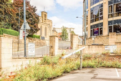 Appealing Studio in Bradford near Forster Square Retail Park