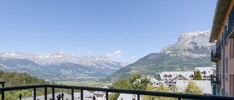 Mountainous Landforms, Mountain, Property, Sky, Mountain Range, Alps, Vacation, Tree, House, Real Estate