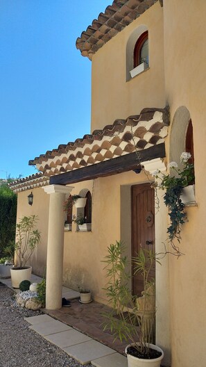 Exterior detail