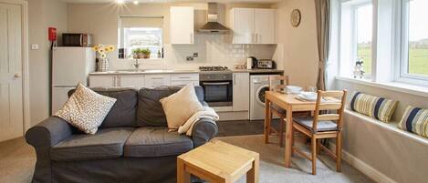 Cosy Cottage, Emley, Huddersfield - Stay North Yorkshire