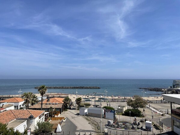 Beach/ocean view