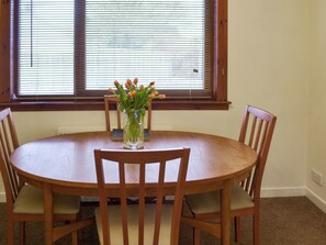 Dining Area | Cluaran Cottage, Tain