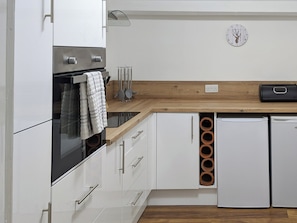 Kitchen | Squirrel’s Retreat - Seat Howe Retreats, Thornthwaite, near Keswick
