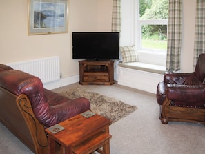 Living room | Squirrel’s Retreat - Seat Howe Retreats, Thornthwaite, near Keswick