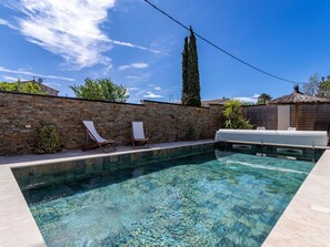 L'Eau, Ciel, Plante, Nuage, Bleu Azur, Plan D'Eau, Piscine, Bâtiment, Herbe, Loisir