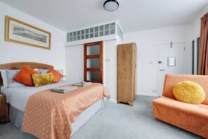 Jamie: "Highly recommend staying here"