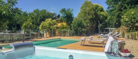 Piscina, Proprietà, Immobiliare, Tempo Libero, Backyard, Acqua, Casa, Casa, Estate, Costruzione