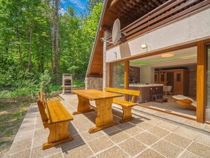 Plant, Furniture, Table, Wood, Shade, Building, Tree, Interior Design, Orange, Floor