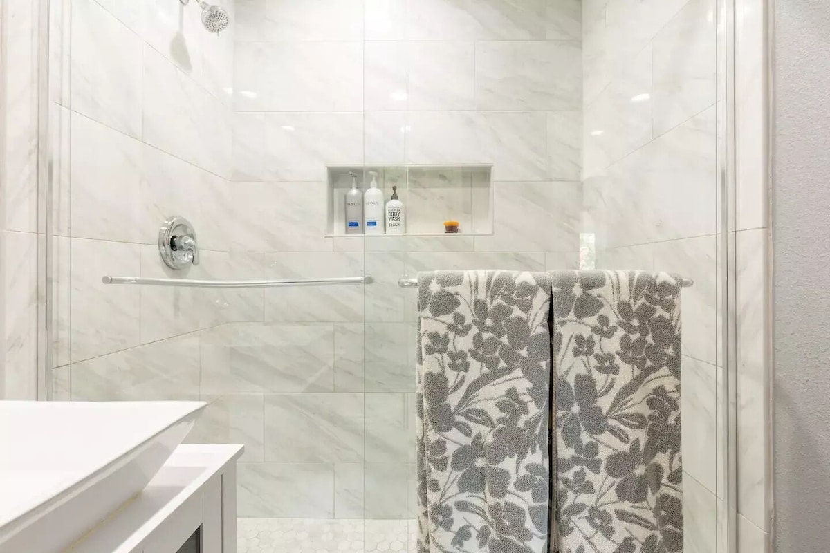 Studio In Middle of DFW Airport & Downtown Dallas