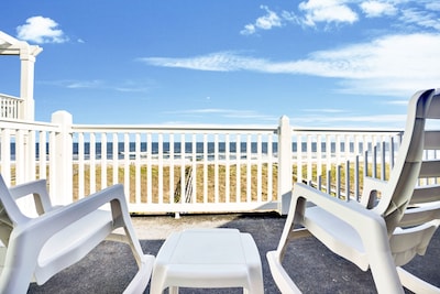 Awesome Location!!  A Modern/Updated Ocean Front Condo Awaits your arrival!