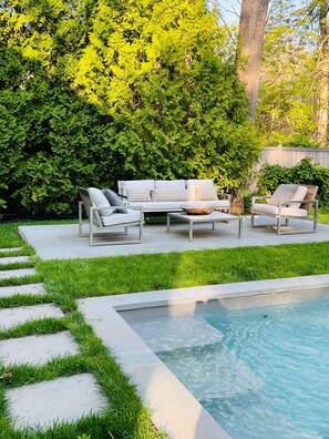 patio view and seating