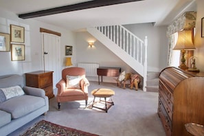 Tithe Cottage, Kirkby Overblow - Host & Stay