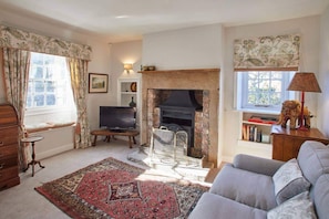 Tithe Cottage, Kirkby Overblow - Host & Stay